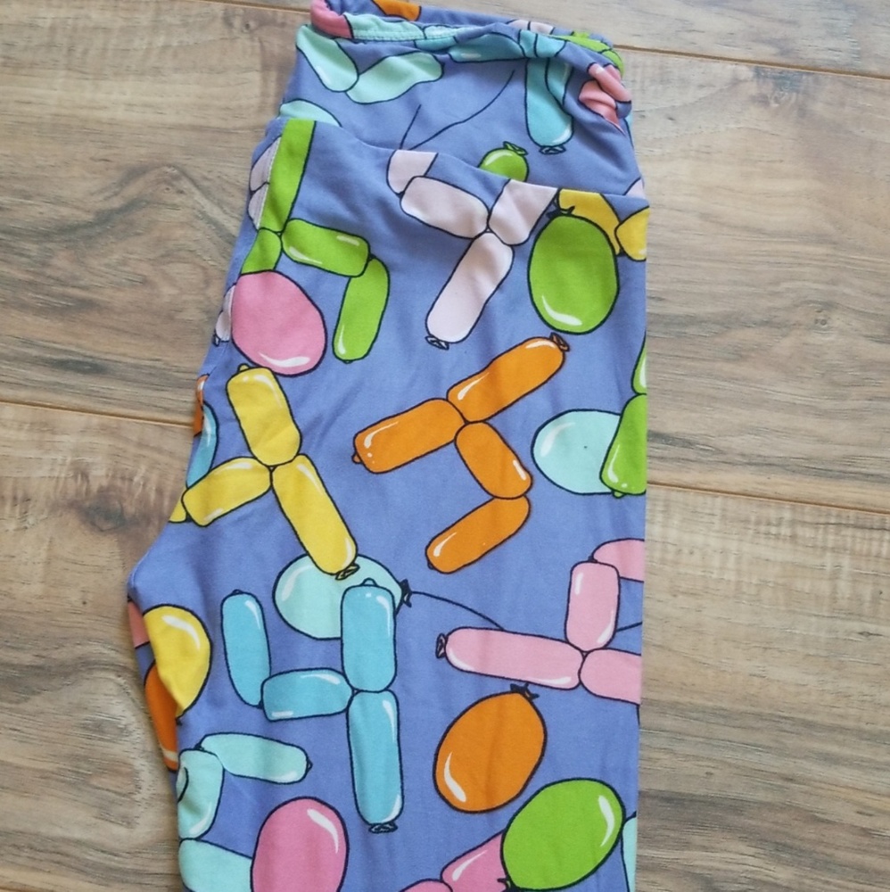 Lularoe birthday leggings